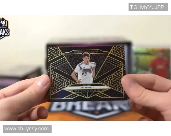 帕尼尼球星卡足球盲包：探索每一张卡片背后的精彩瞬间与未知惊喜