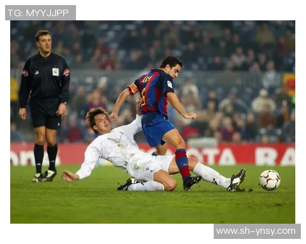 足球巨星崛起之路成名瞬间背后的努力与坚持